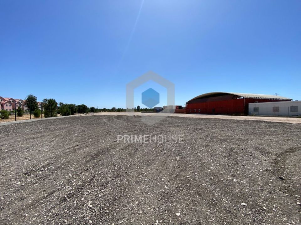 Erhvervsejendom i Quinta do Anjo, Setubal - foto 1