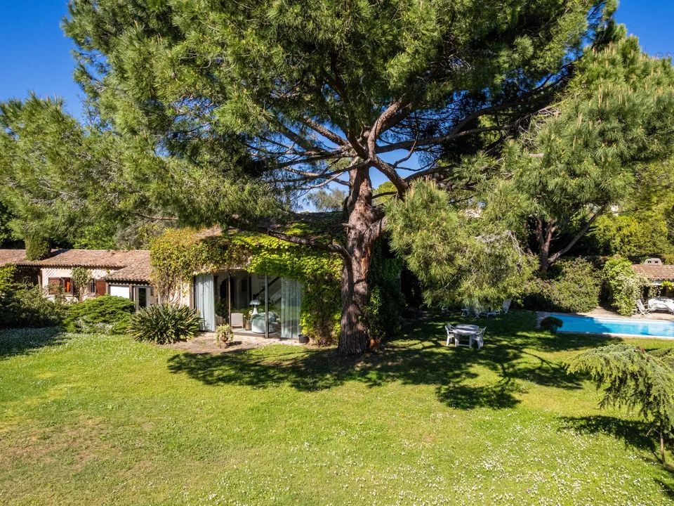 Villa i Mougins, Alpes-Maritimes - foto 1