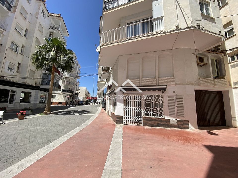 Erhvervsejendom i Nerja, Malaga - foto 1