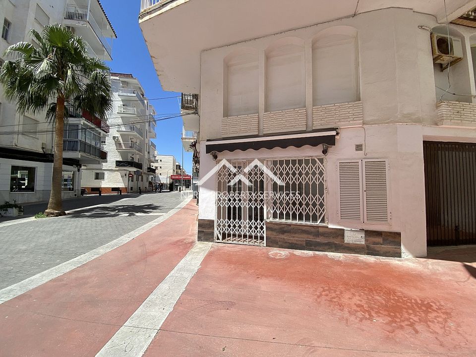 Erhvervsejendom i Nerja, Malaga - foto 2