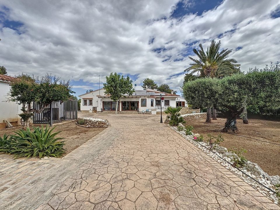 Villa i Alfaz del Pi, Alicante - foto 1