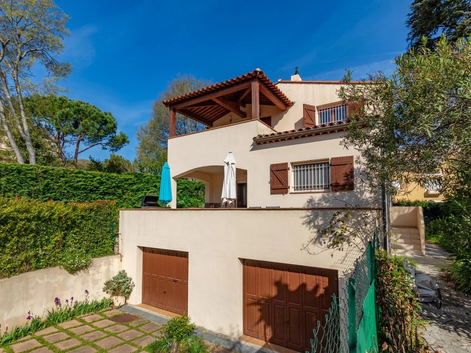 Villa a Antibes, Alpes-Maritimes - foto 2
