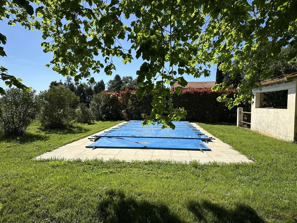 Villa en Arles, Bouches-du-Rhone - foto 2