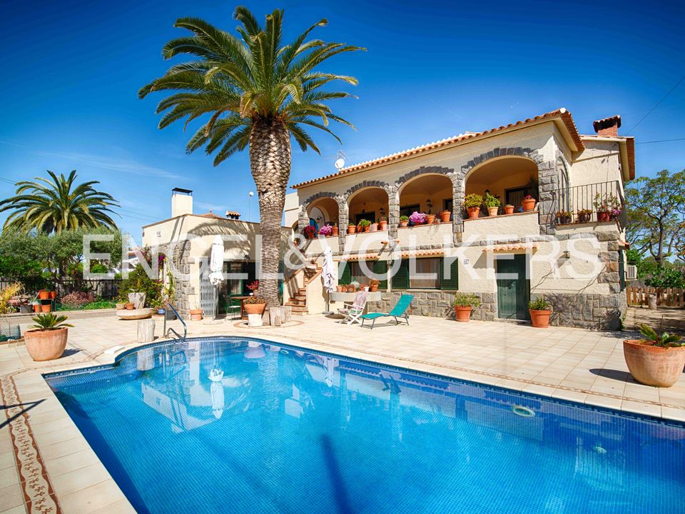 Villa i Empuriabrava, Gerona - foto 1
