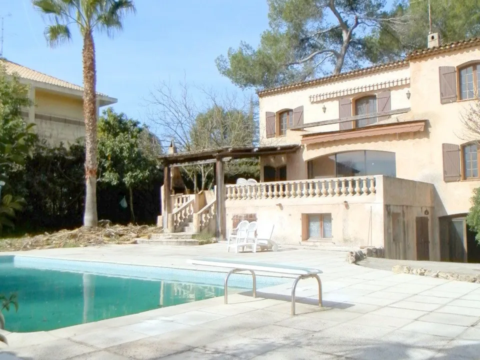 Villa i Mougins, Alpes-Maritimes - foto 1