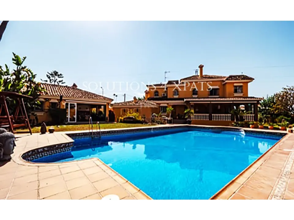 Villa i Rincon De La Victoria, Malaga - foto 1