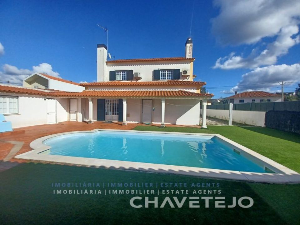 Villa i Ferreira do Zezere, Santarem - foto 1