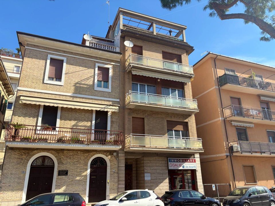 Propiedad comercial en San Benedetto Del Tronto, Ascoli Piceno - foto 4
