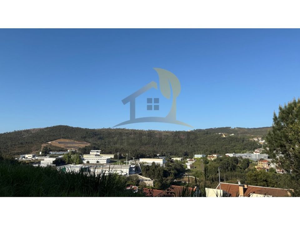 Helårsgrund i Fanzeres, Porto - foto 1