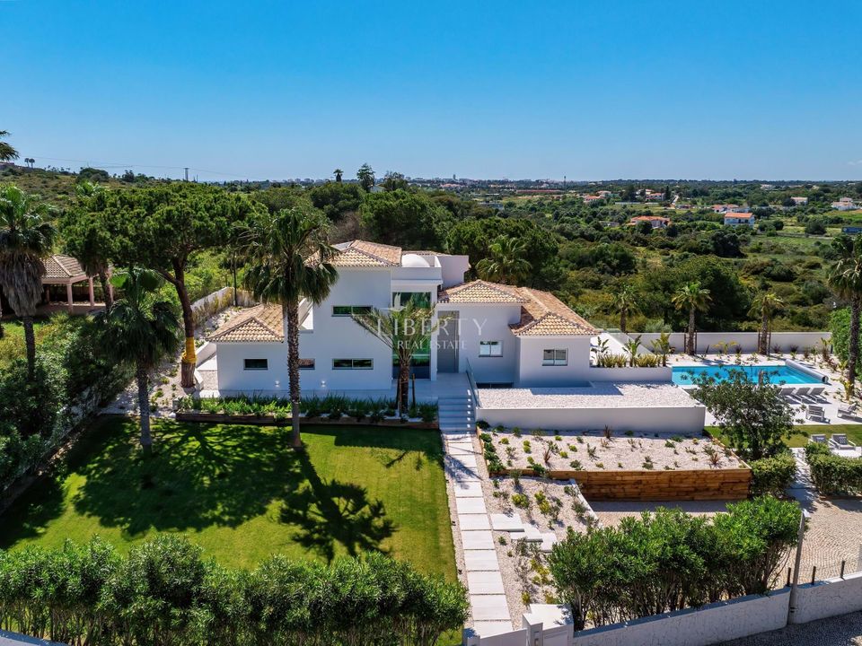 Villa i Almancil, Faro - foto 1