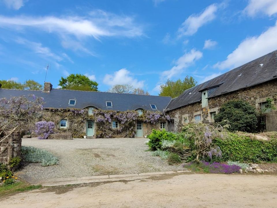 Gård i Saint-Martin-Des-Pres, Cotes-d'Armor - bilde 1