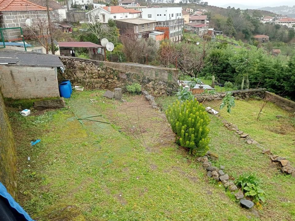 Helårsgrund i Santo Tirso, Porto - foto 1