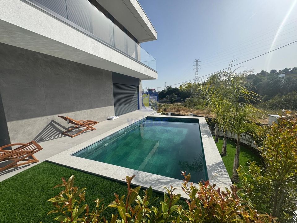 Villa i Santa Iria de Azoia, Lisbon - foto 1