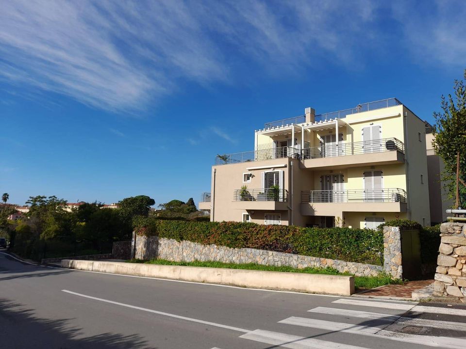 Lejlighed i Bordighera, Imperia - foto 1