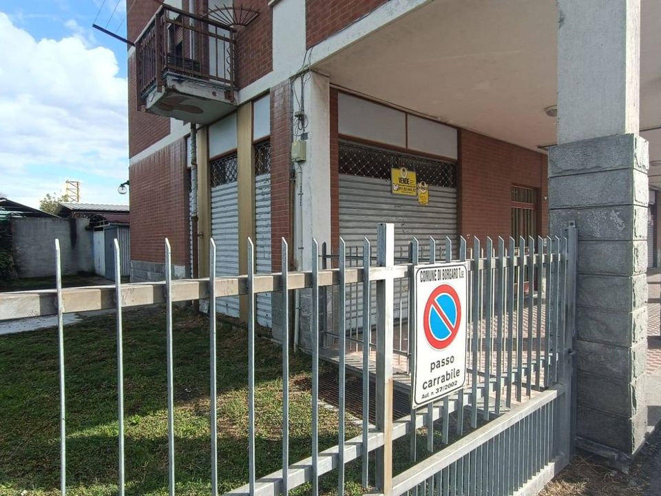 Erhvervsejendom i Borgaro Torinese, Turin - foto 2