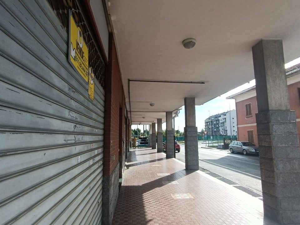 Erhvervsejendom i Borgaro Torinese, Turin - foto 3