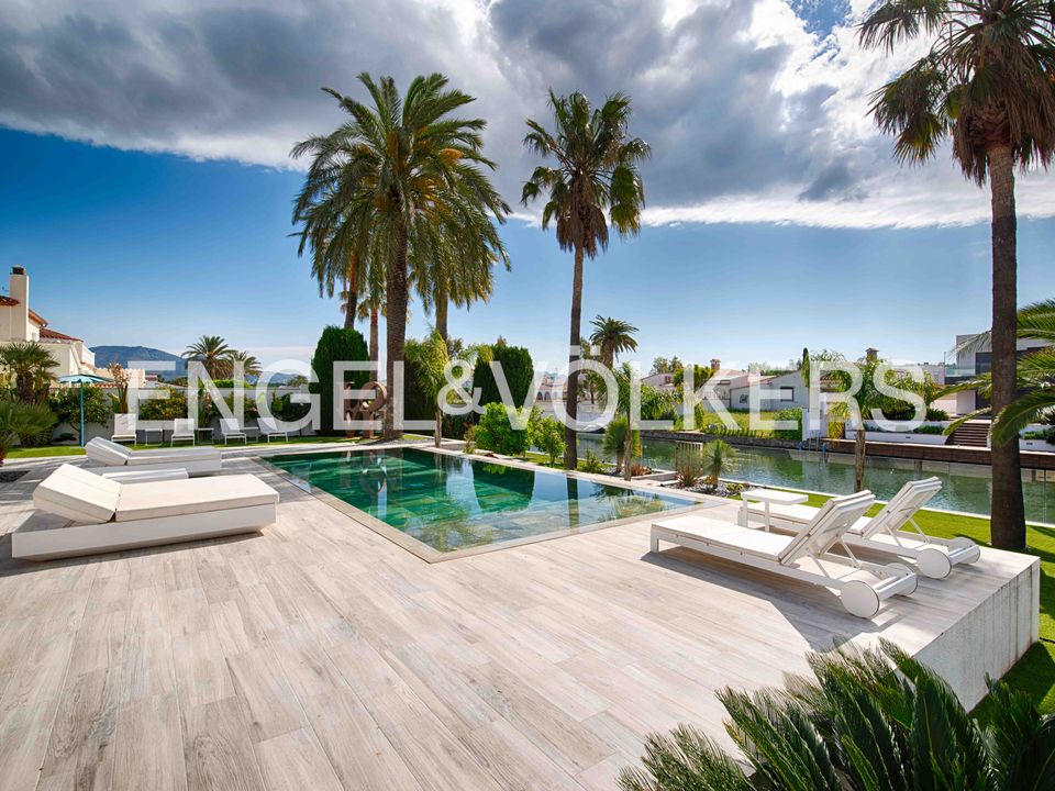Villa i Empuriabrava, Gerona - foto 2
