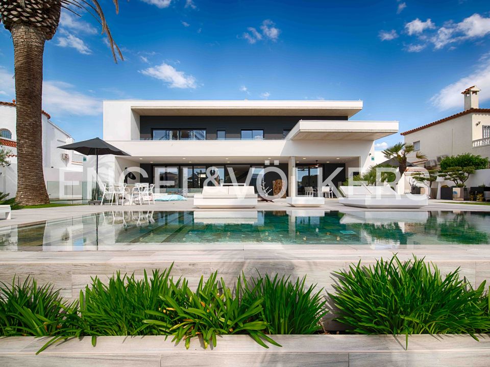 Villa i Empuriabrava, Gerona - foto 1