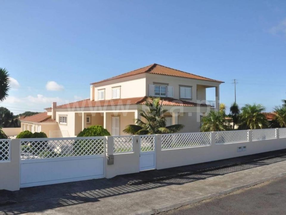 Villa en Horta, Faial - foto 1