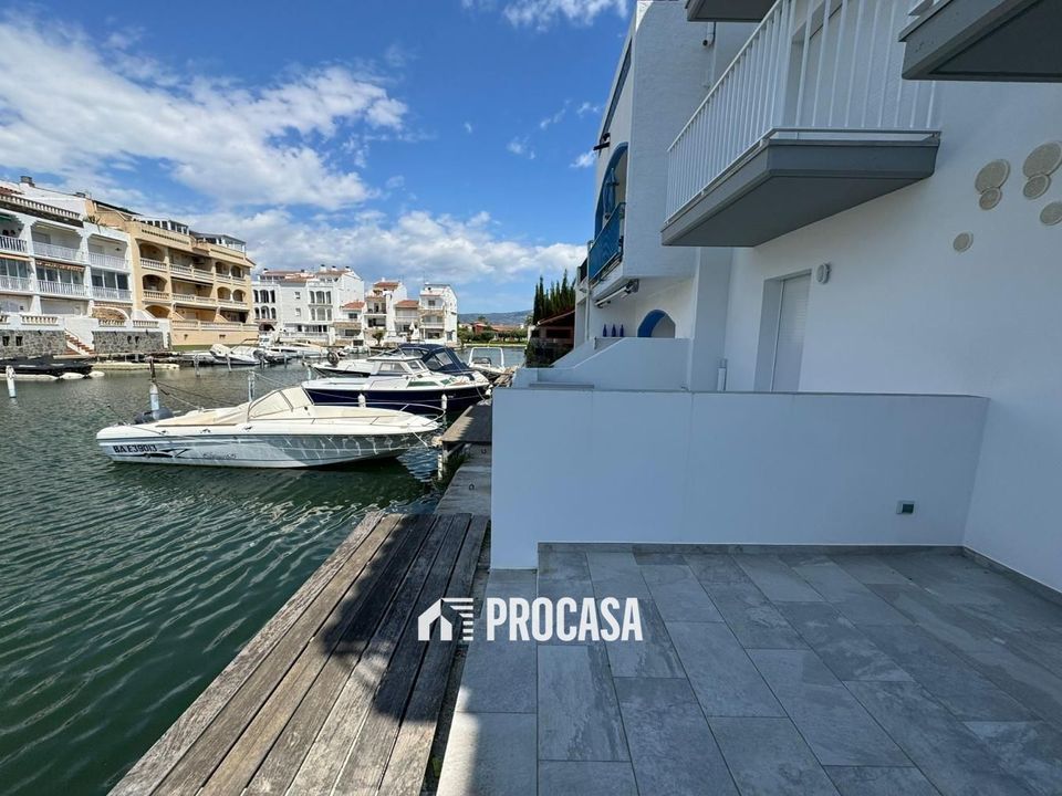 Villa i Empuriabrava, Gerona - foto 1