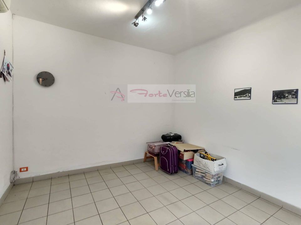 Erhvervsejendom i Seravezza, Lucca - foto 1