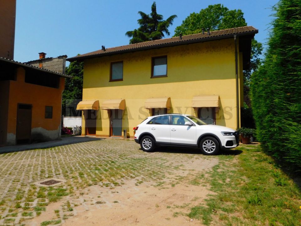 Erhvervsejendom i Garlasco, Pavia - foto 1
