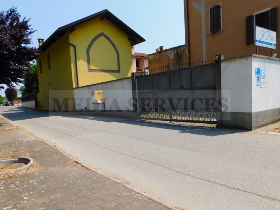 Erhvervsejendom i Garlasco, Pavia - foto 2