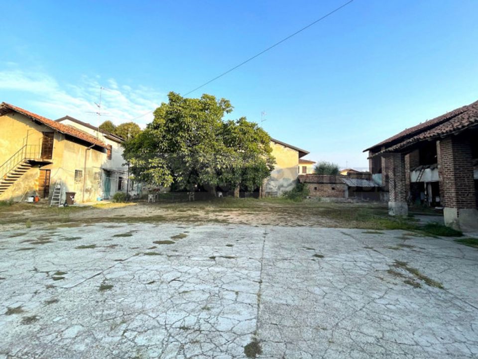 Landejendom i Sannazzaro de Burgondi, Pavia - foto 1