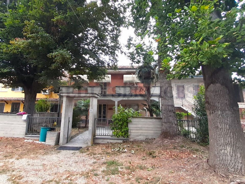 Rækkehus i Sannazzaro de Burgondi, Pavia - foto 3