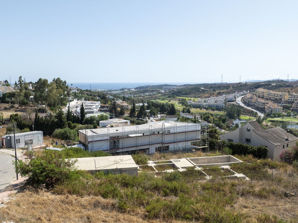 Helårsgrund i Estepona, Malaga - foto 2