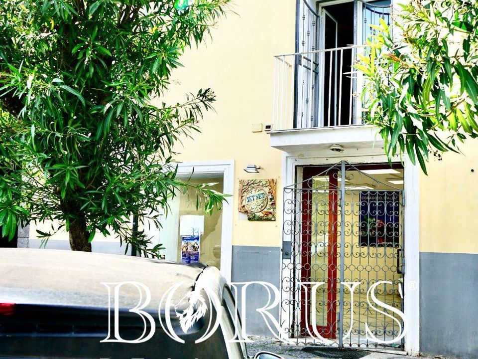 Villa en Ischia, Naples - foto 1