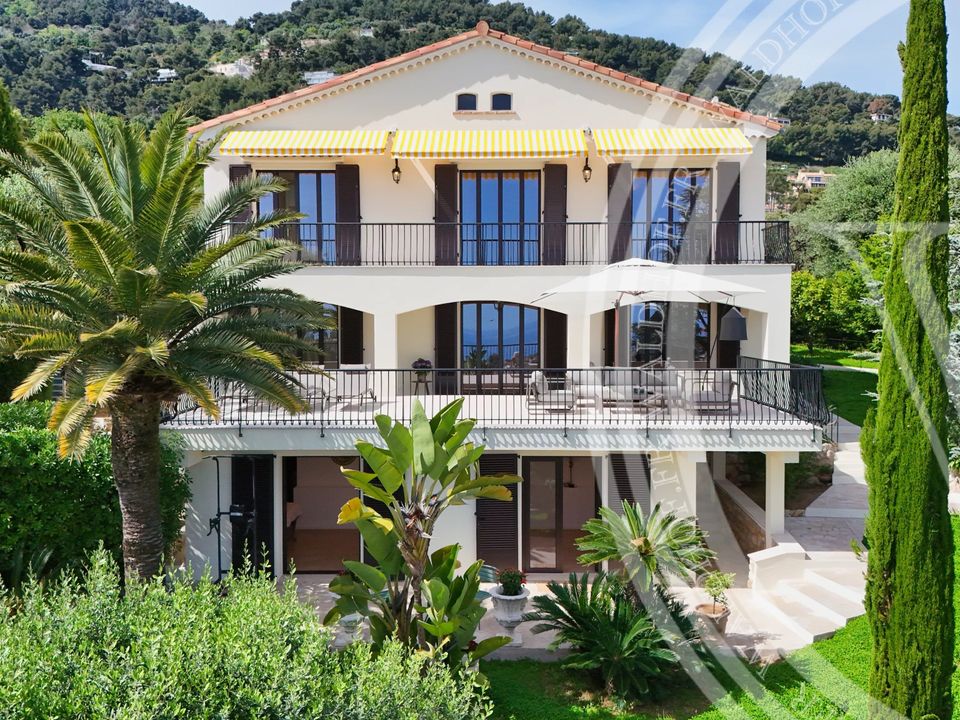 Villa i Roquebrune-Cap-Martin, Alpes-Maritimes - foto 1