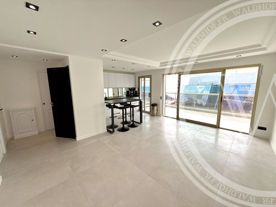 Apartment in Cannes, Alpes-Maritimes - photo 3