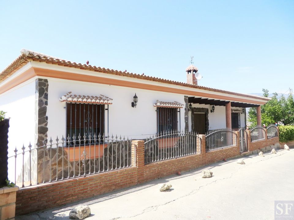 Villa i Sayalonga, Malaga - foto 1