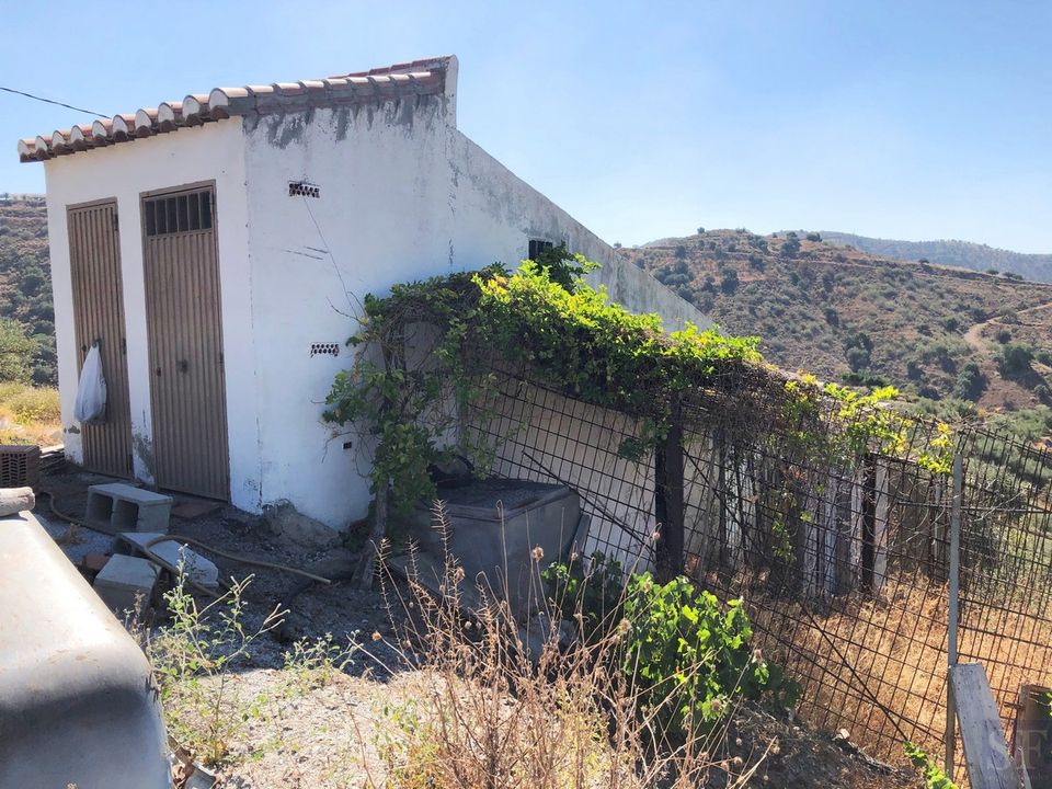 Helårsgrund i Sedella, Malaga - foto 4