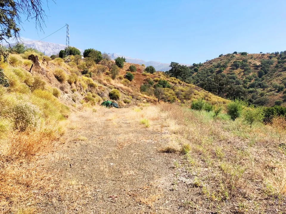 Helårsgrund i Sedella, Malaga - foto 1