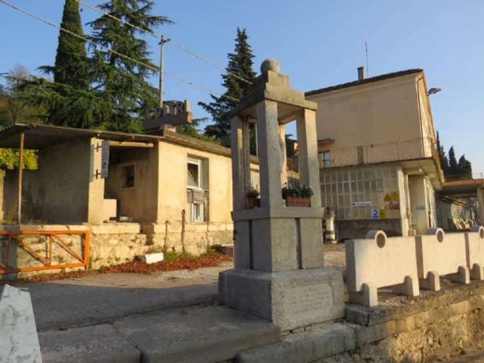 Erhvervsejendom i Caprino Veronese, Verona - foto 1