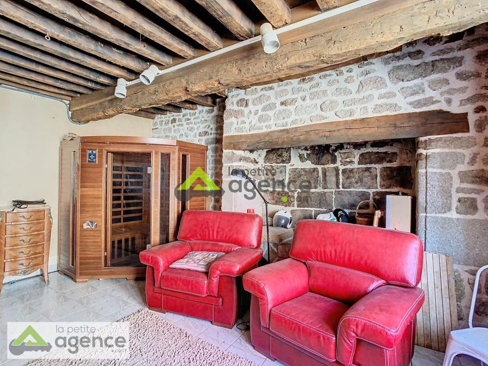 Town house in Bellegarde-En-Marche, Creuse - photo 2