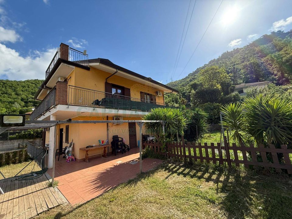 Villa i Fisciano, Salerno - foto 1