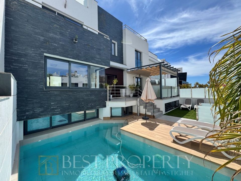 Villa i Nerja, Malaga - foto 1
