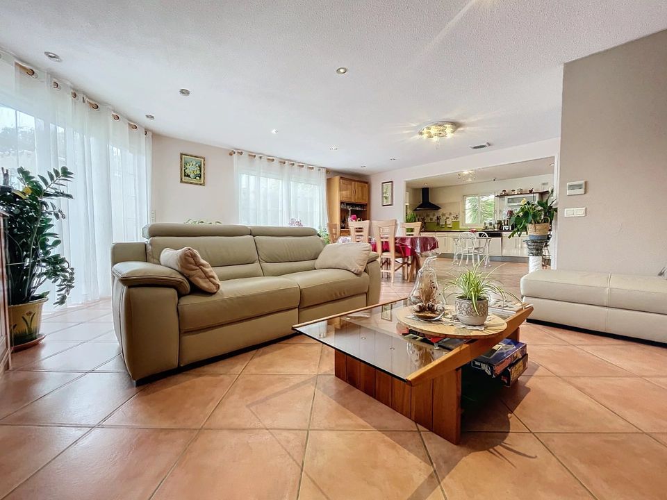 Villa i Cabestany, Pyrenees-Orientales - foto 1