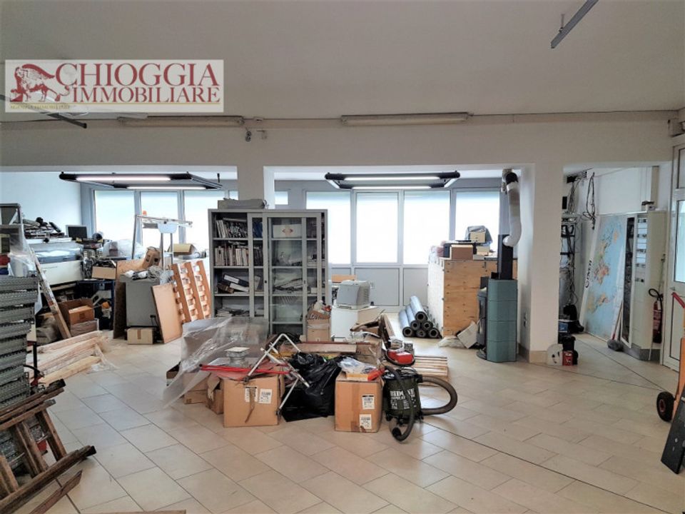Erhvervsejendom i Cavarzere, Venice - foto 1