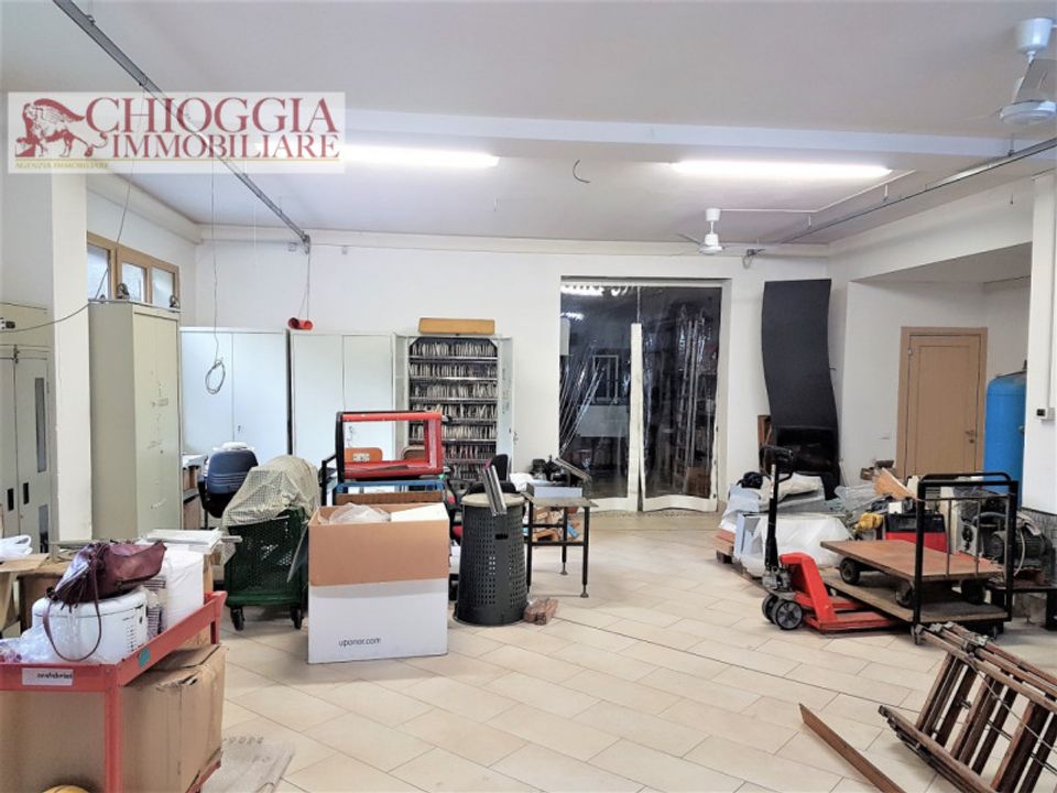 Erhvervsejendom i Cavarzere, Venice - foto 4