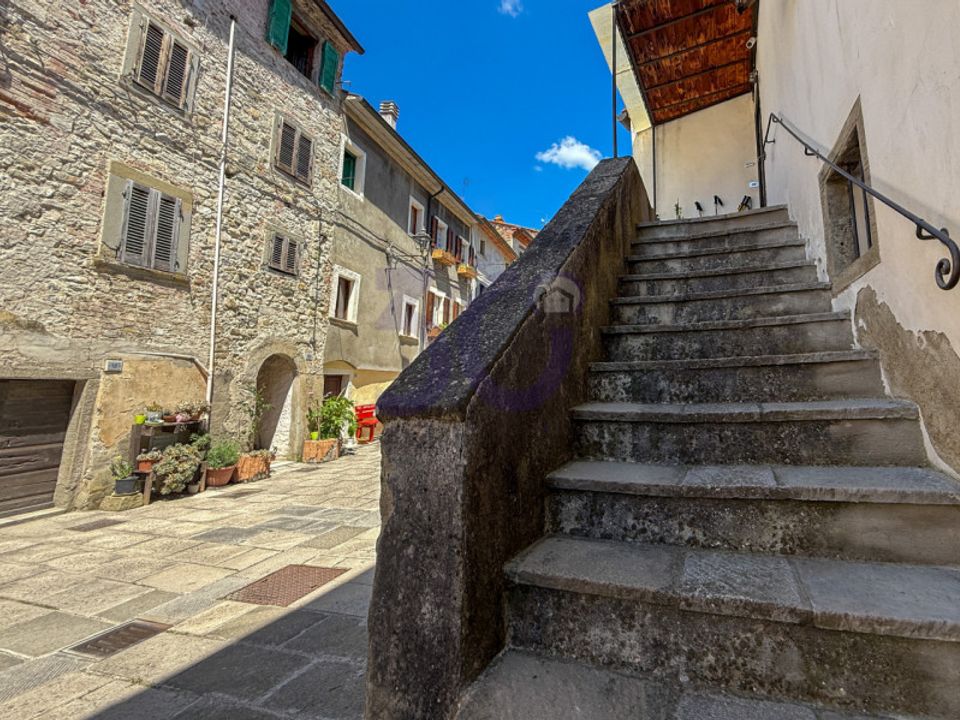 Villa i Subbiano, Arezzo - bilde 1