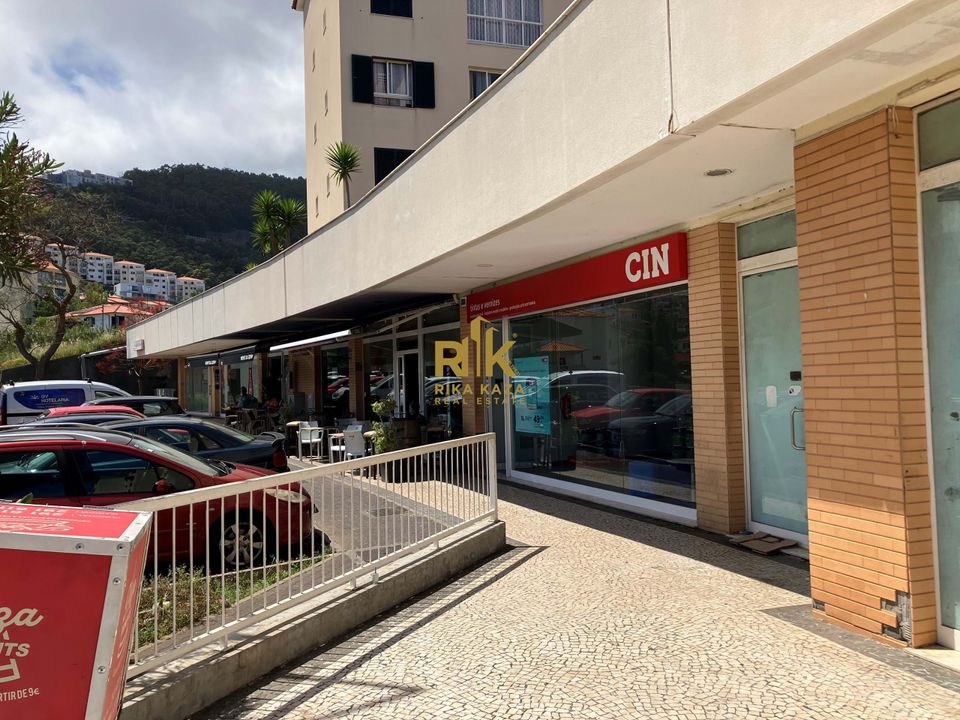 Erhvervsejendom i Canico de Baixo, Madeira - foto 2