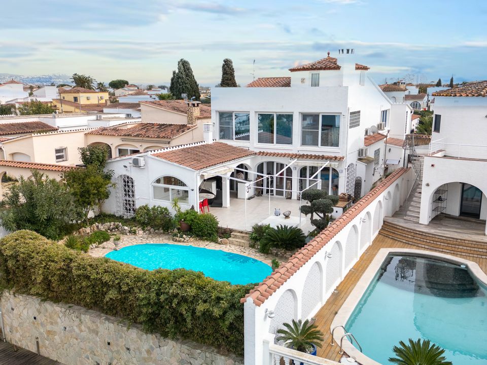 Villa i Empuriabrava, Gerona - foto 1