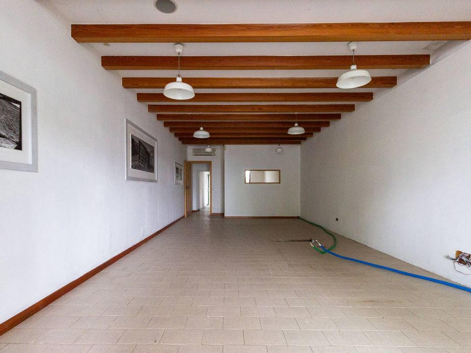 Erhvervsejendom i Aviano-Castello, Pordenone - foto 2