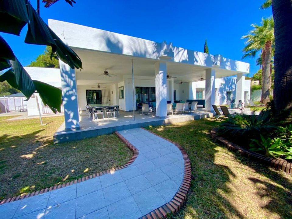 Villa i Nagueles, Malaga - foto 1