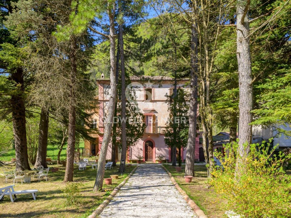 Villa i Fabriano, Ancona - foto 1