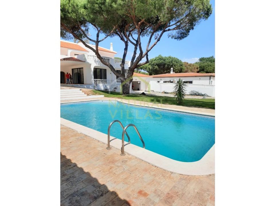 Villa a Almancil, Faro - foto 1
